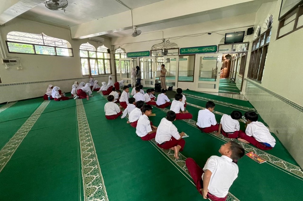 Menghitung Emisi Karbon bersama Siswa SD Juara Yogyakarta